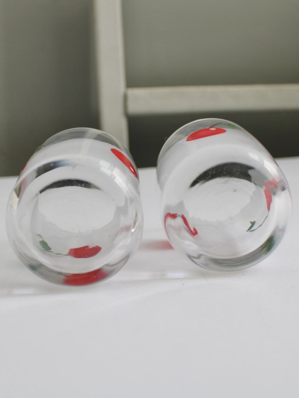 Vintage Hand Painted Red Cherries Juice Cocktail Glass Cups Set of Two (2) - Picture 3 of 4